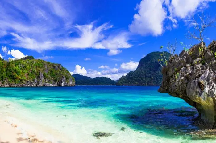10 Destinasi Wisata Filipina yang Wajib Dikunjungi untuk Liburan Penuh Petualangan